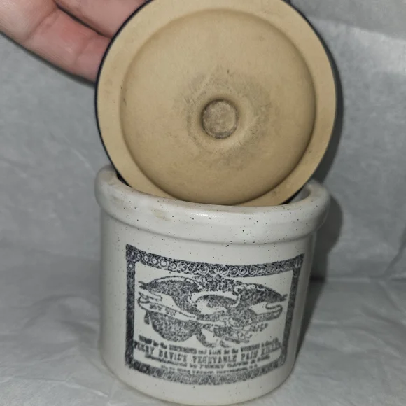 Vintage Apothecary Crock with Lid - Picture 3 of 10